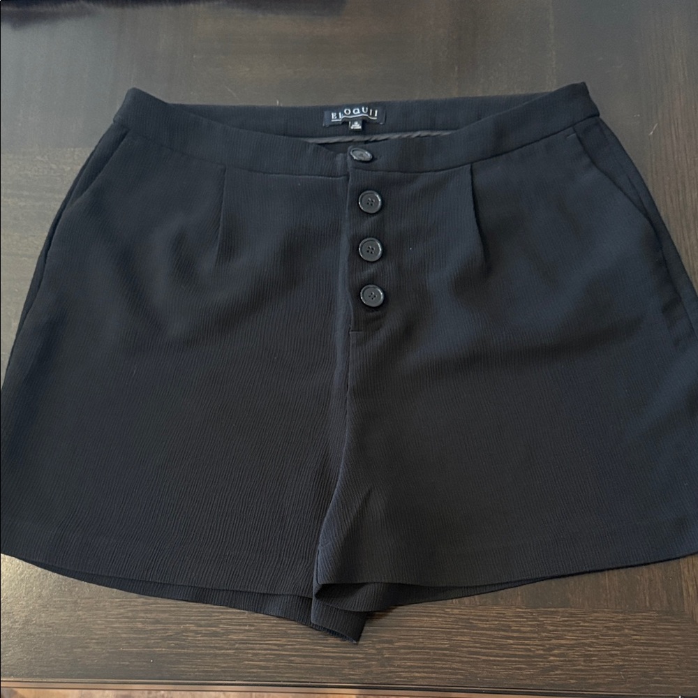 Eloquii Black High-Waist Button-Front Shorts